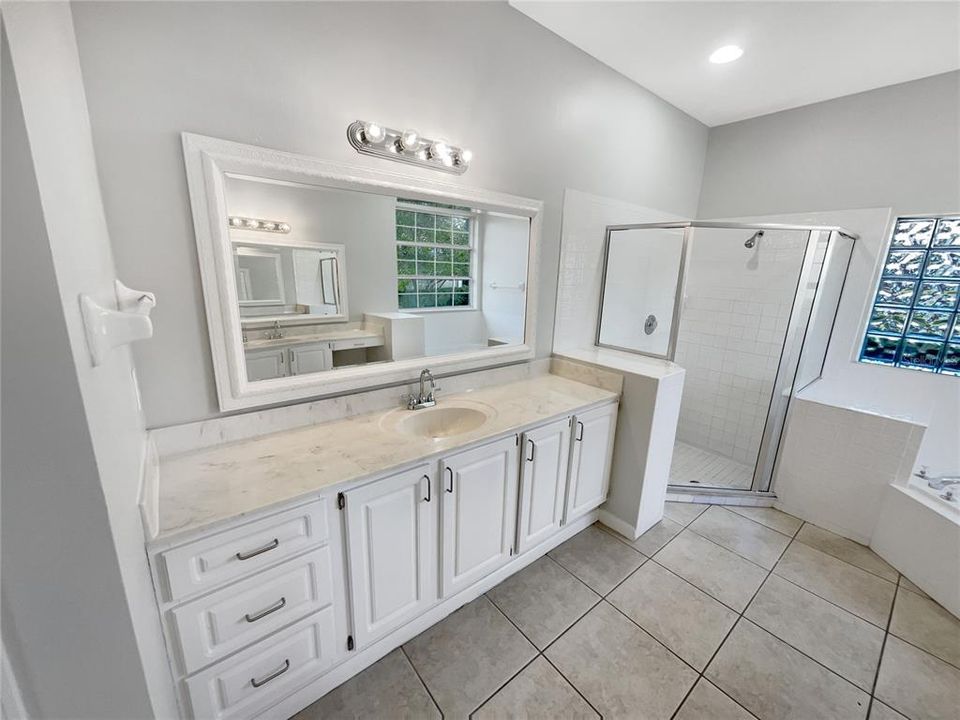 For Sale: $558,000 (3 beds, 2 baths, 2251 Square Feet)