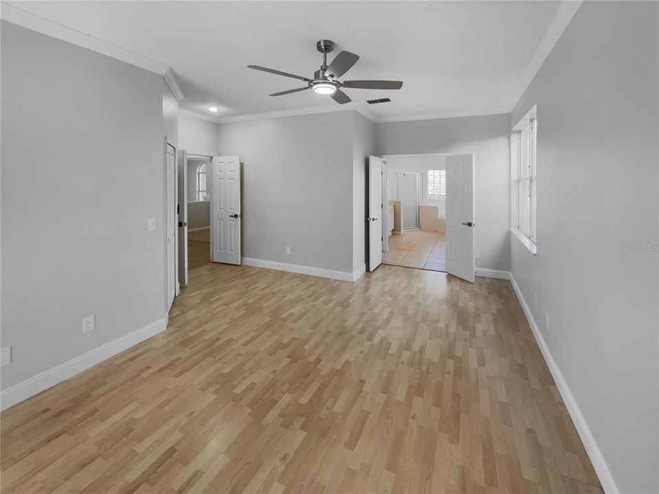 For Sale: $558,000 (3 beds, 2 baths, 2251 Square Feet)