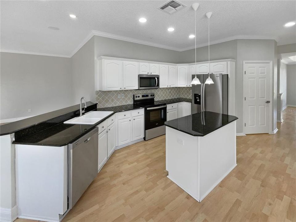 For Sale: $558,000 (3 beds, 2 baths, 2251 Square Feet)