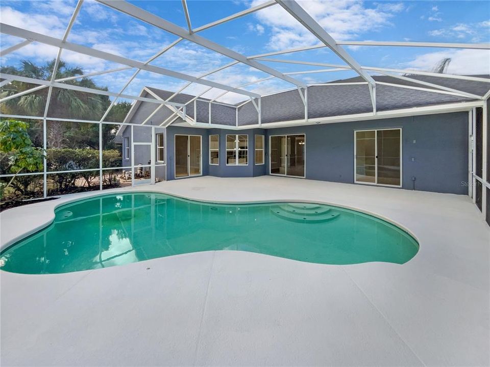 For Sale: $558,000 (3 beds, 2 baths, 2251 Square Feet)