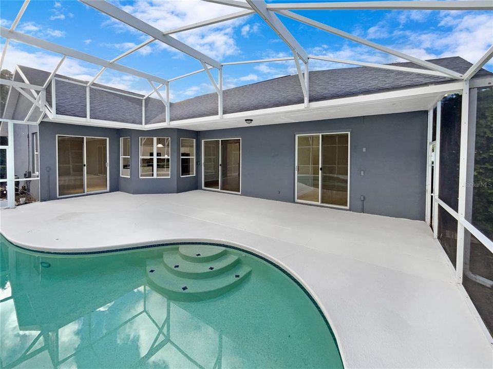 For Sale: $558,000 (3 beds, 2 baths, 2251 Square Feet)