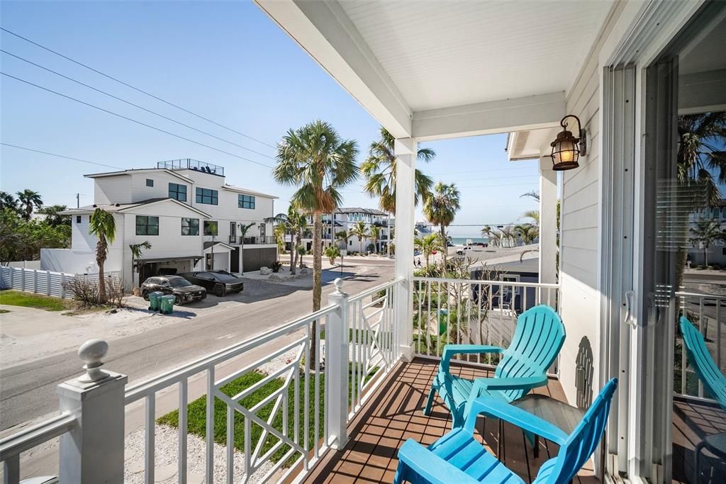 For Sale: $2,999,900 (6 beds, 5 baths, 3472 Square Feet)