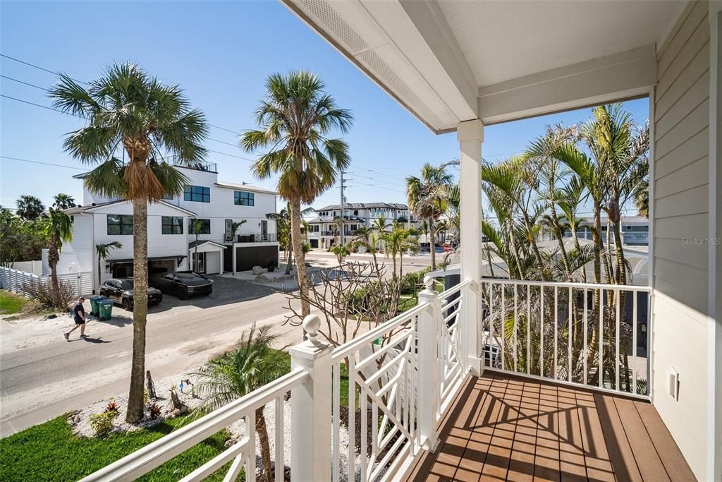 For Sale: $2,999,900 (6 beds, 5 baths, 3472 Square Feet)