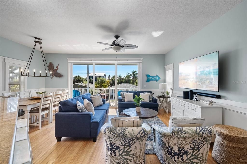 For Sale: $2,999,900 (6 beds, 5 baths, 3472 Square Feet)