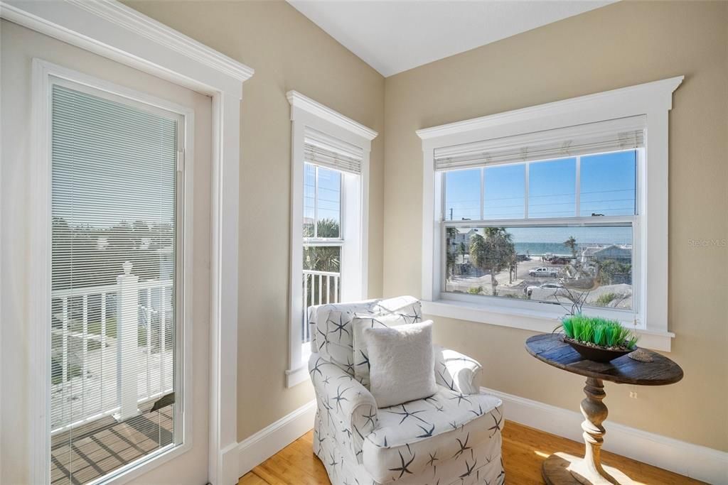 For Sale: $2,999,900 (6 beds, 5 baths, 3472 Square Feet)