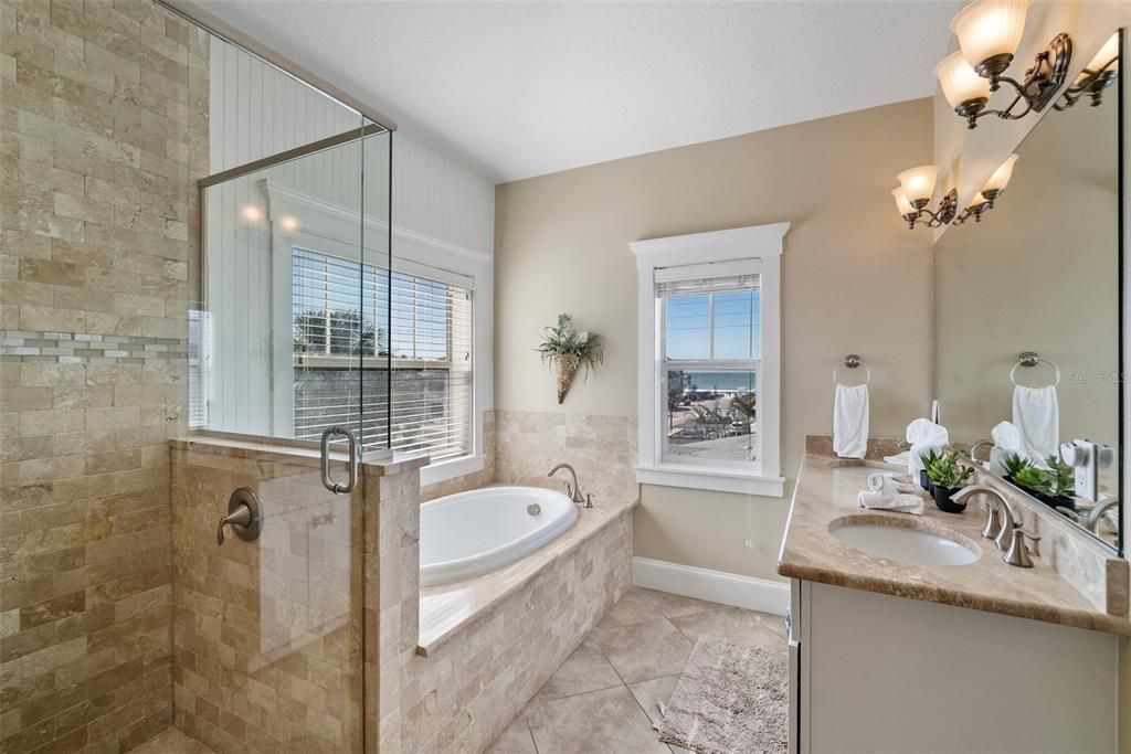 For Sale: $2,999,900 (6 beds, 5 baths, 3472 Square Feet)