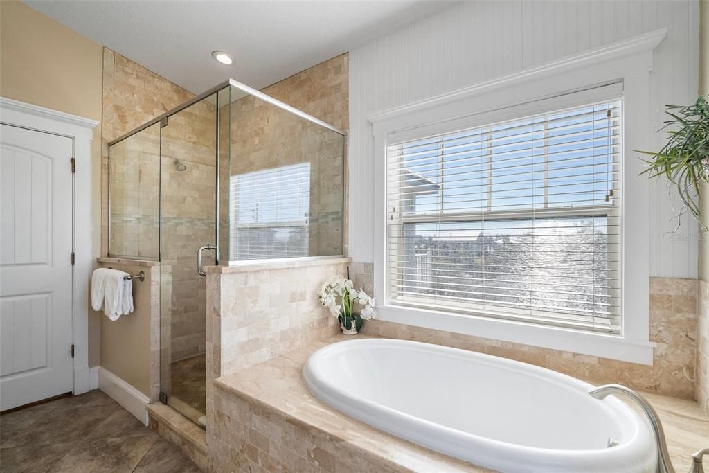 For Sale: $2,999,900 (6 beds, 5 baths, 3472 Square Feet)