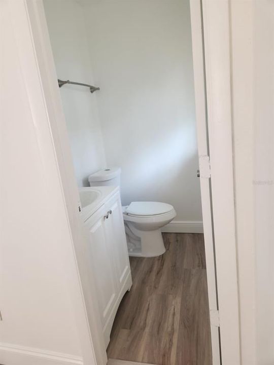 For Sale: $268,800 (4 beds, 1 baths, 1250 Square Feet)