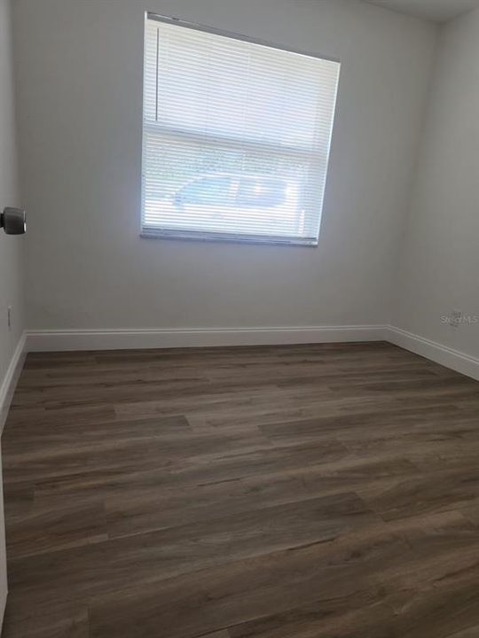 For Sale: $268,800 (4 beds, 1 baths, 1250 Square Feet)