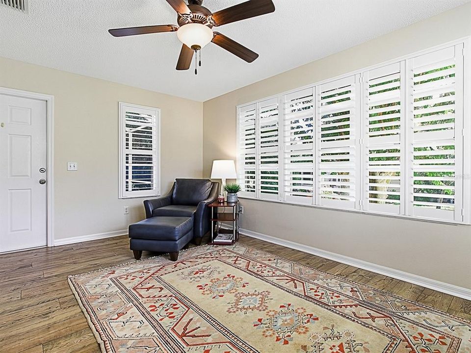 En Venta: $305,000 (2 camas, 2 baños, 1452 Pies cuadrados)