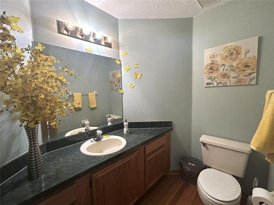 En Renta: $2,800 (4 camas, 2 baños, 2550 Pies cuadrados)