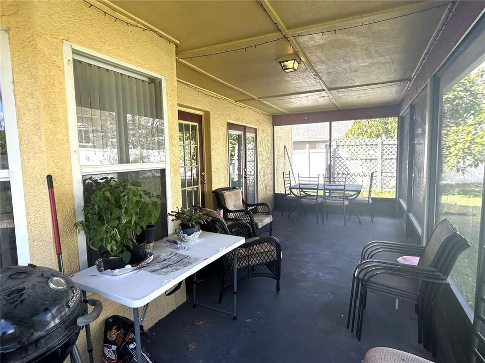 En Renta: $2,800 (4 camas, 2 baños, 2550 Pies cuadrados)