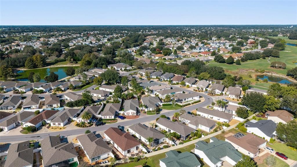 For Sale: $299,900 (2 beds, 2 baths, 1165 Square Feet)