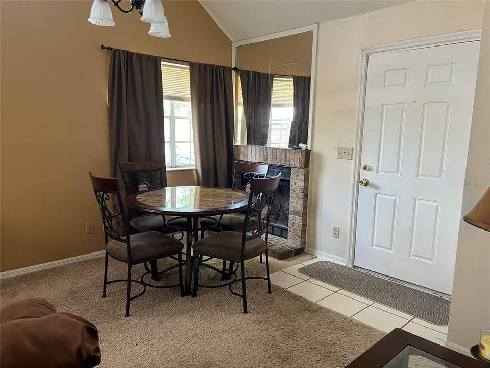 For Sale: $159,000 (2 beds, 2 baths, 796 Square Feet)