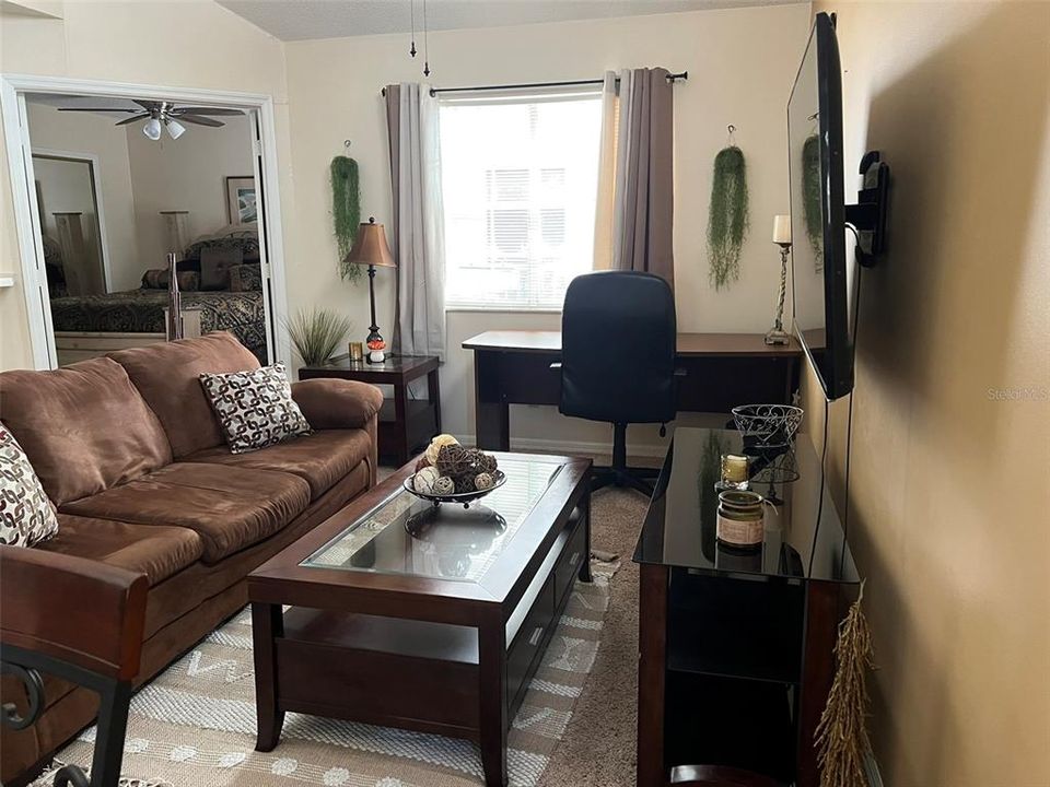 For Sale: $159,000 (2 beds, 2 baths, 796 Square Feet)