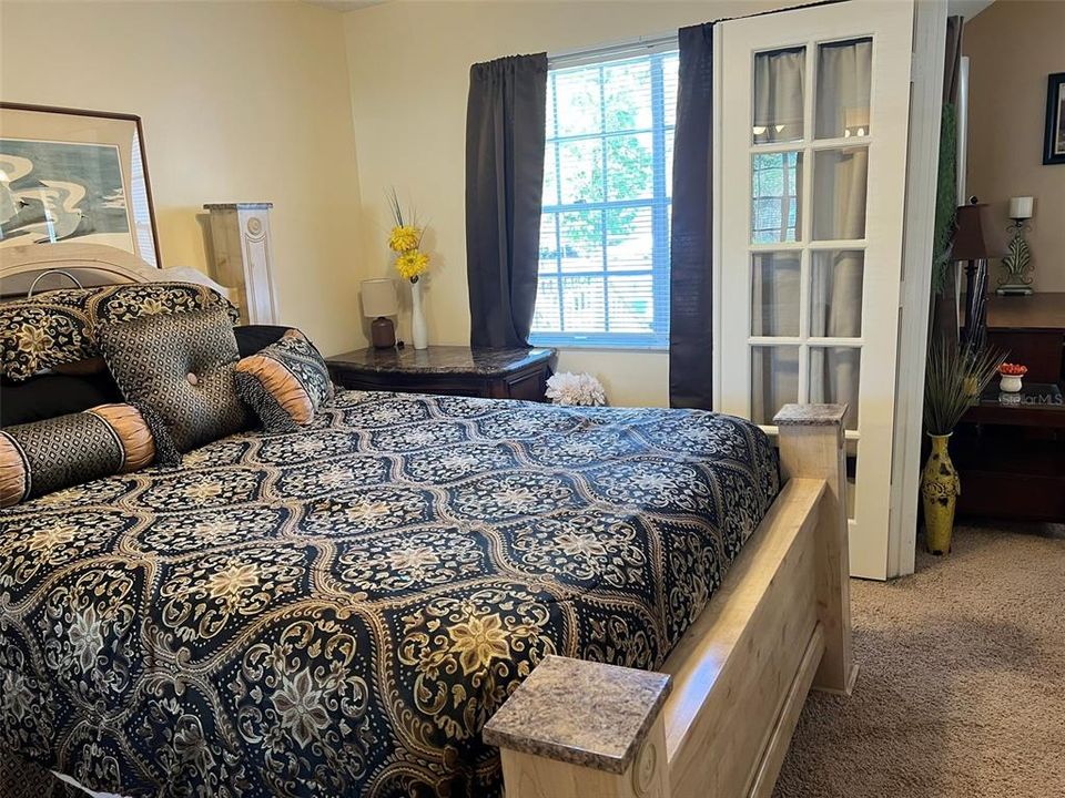 For Sale: $159,000 (2 beds, 2 baths, 796 Square Feet)