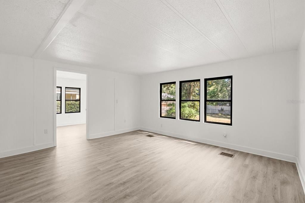 En Renta: $1,600 (3 camas, 2 baños, 1228 Pies cuadrados)