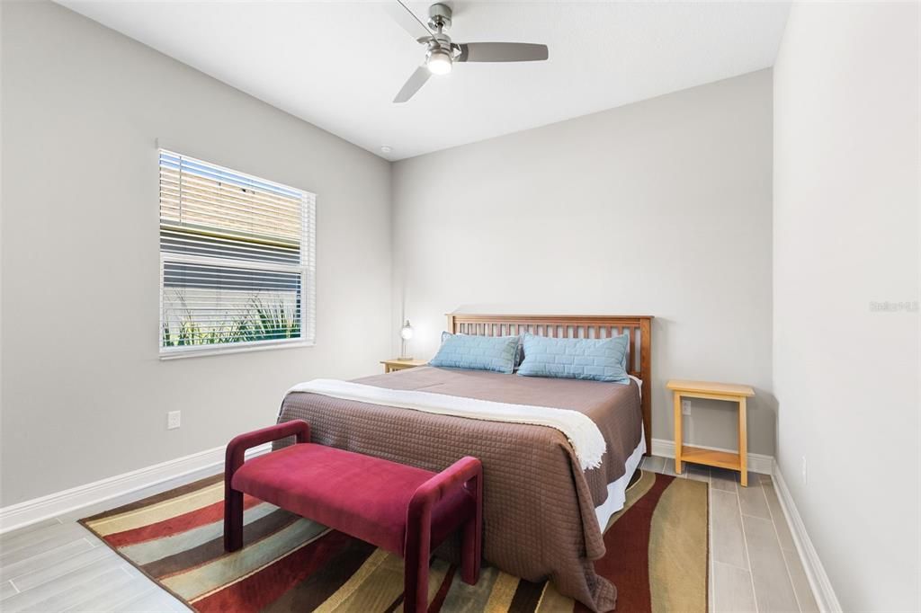 Под контрактом: $885,000 (3 спален, 3 ванн, 2708 Квадратных фут)