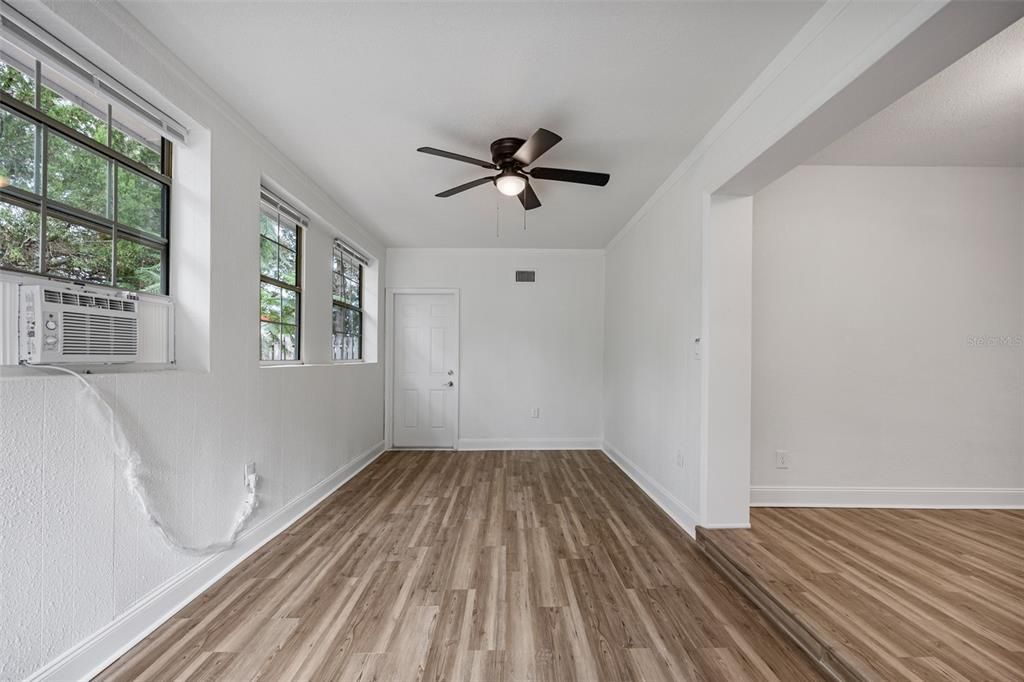 待售: $249,900 (3 贝兹, 2 浴室, 1322 平方英尺)