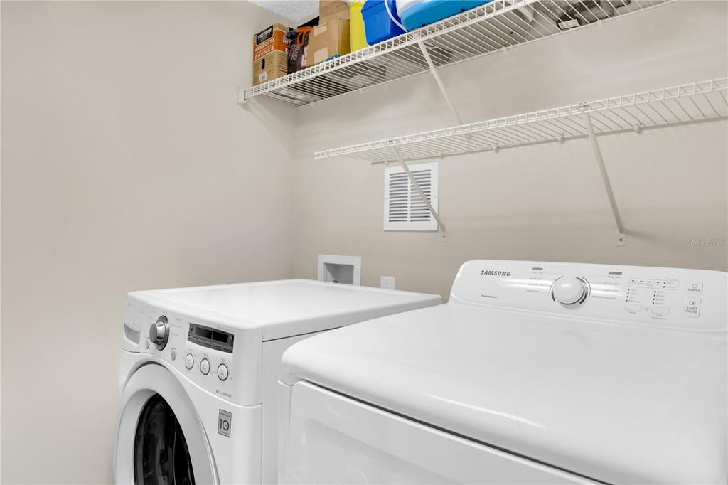 For Sale: $324,900 (3 beds, 2 baths, 1286 Square Feet)