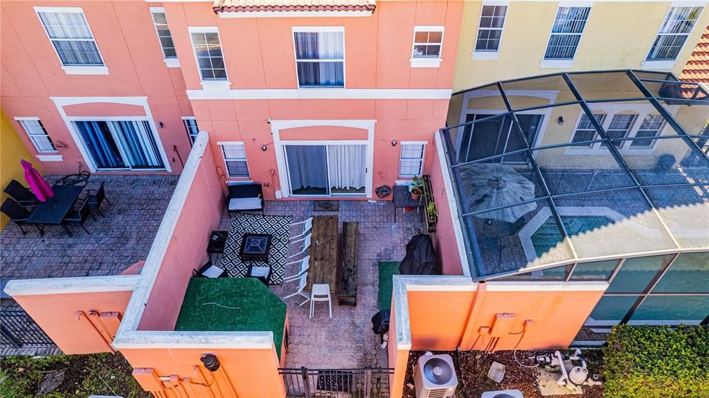 For Sale: $324,900 (3 beds, 2 baths, 1286 Square Feet)