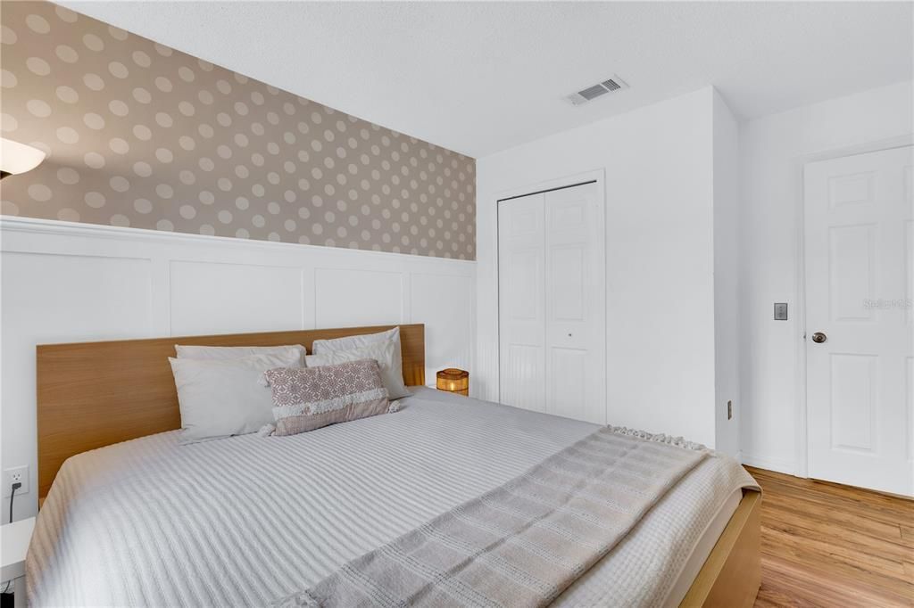 For Sale: $324,900 (3 beds, 2 baths, 1286 Square Feet)