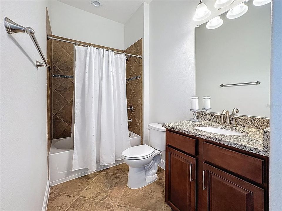 Под контрактом: $1,095,000 (5 спален, 4 ванн, 3892 Квадратных фут)