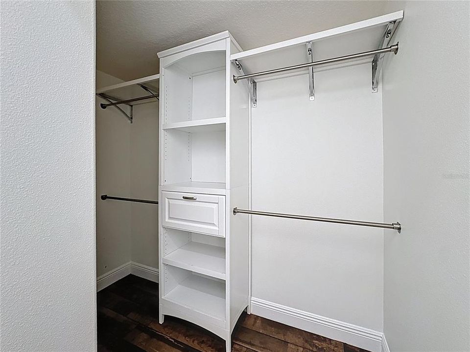 Под контрактом: $1,095,000 (5 спален, 4 ванн, 3892 Квадратных фут)