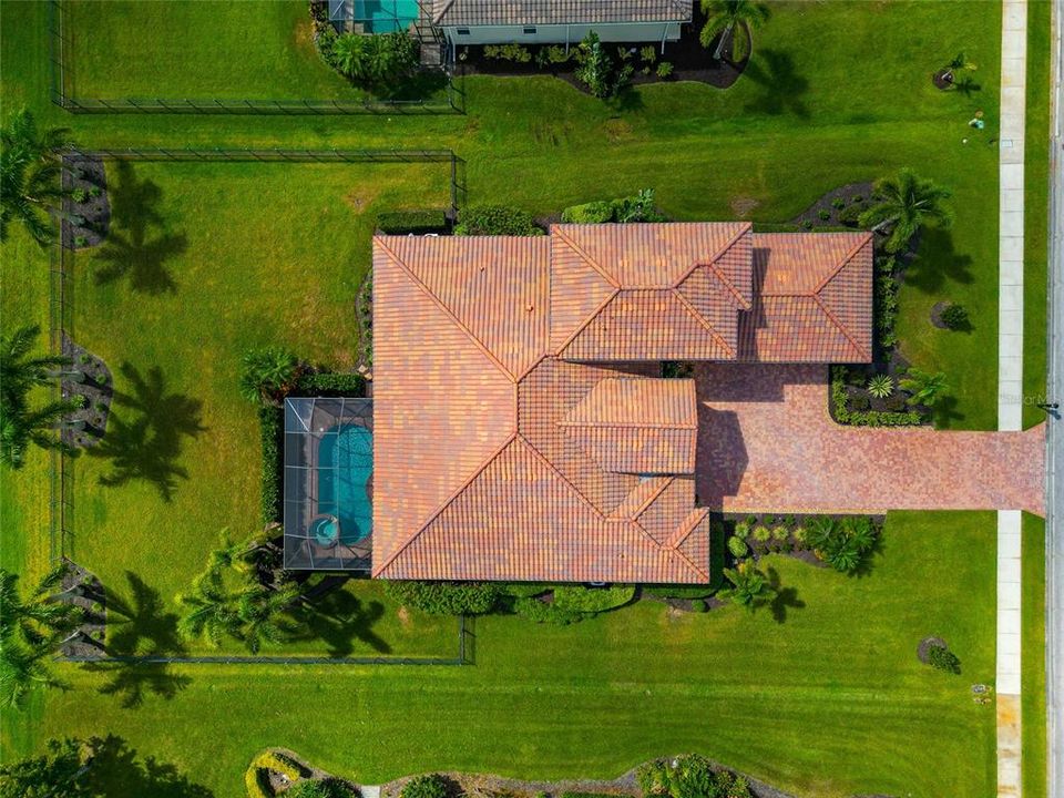 Под контрактом: $1,095,000 (5 спален, 4 ванн, 3892 Квадратных фут)