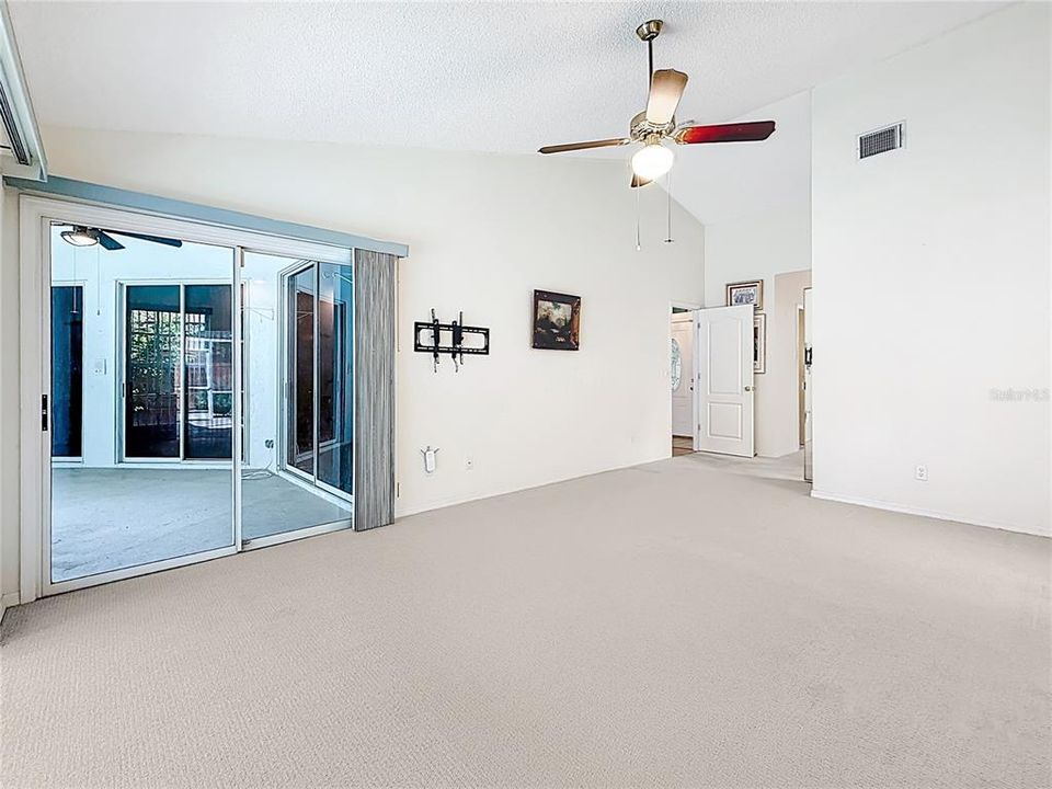 For Rent: $3,000 (3 beds, 2 baths, 1877 Square Feet)