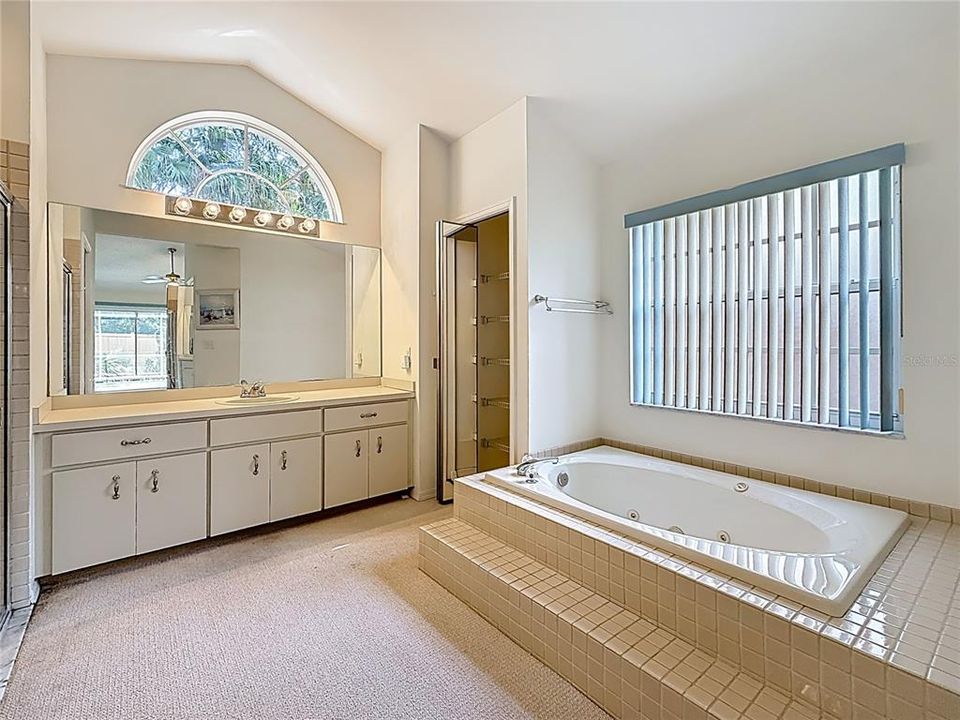 For Rent: $3,000 (3 beds, 2 baths, 1877 Square Feet)