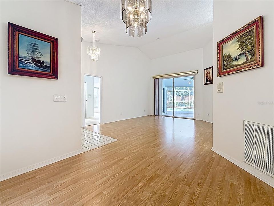 For Rent: $3,000 (3 beds, 2 baths, 1877 Square Feet)