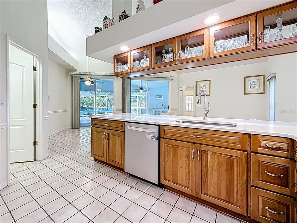 For Rent: $3,000 (3 beds, 2 baths, 1877 Square Feet)