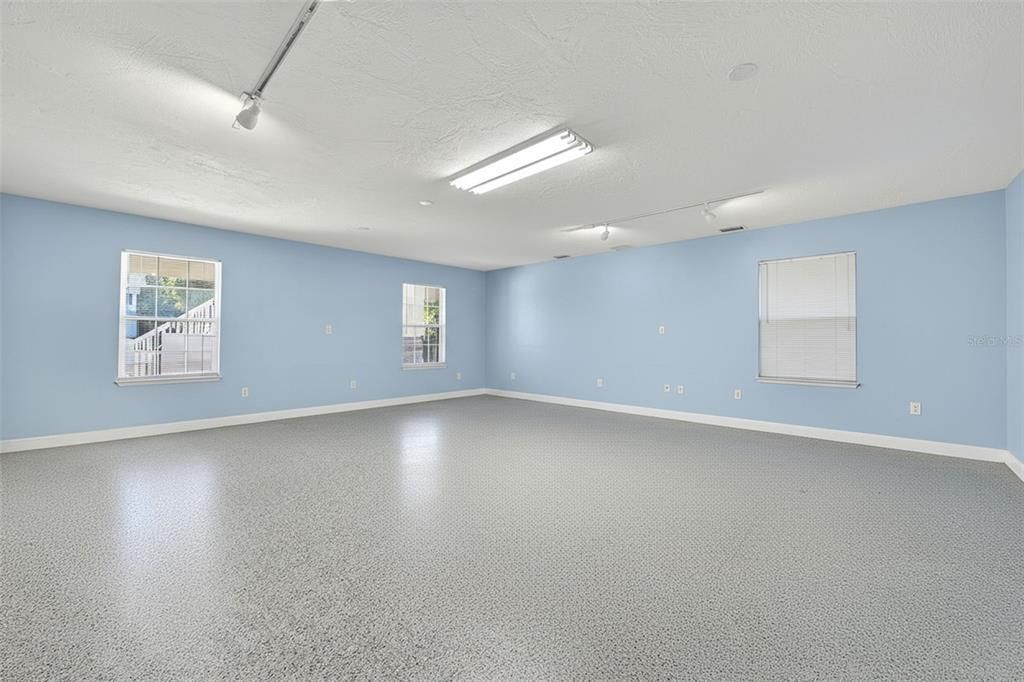 For Sale: $875,000 (4 beds, 2 baths, 2789 Square Feet)