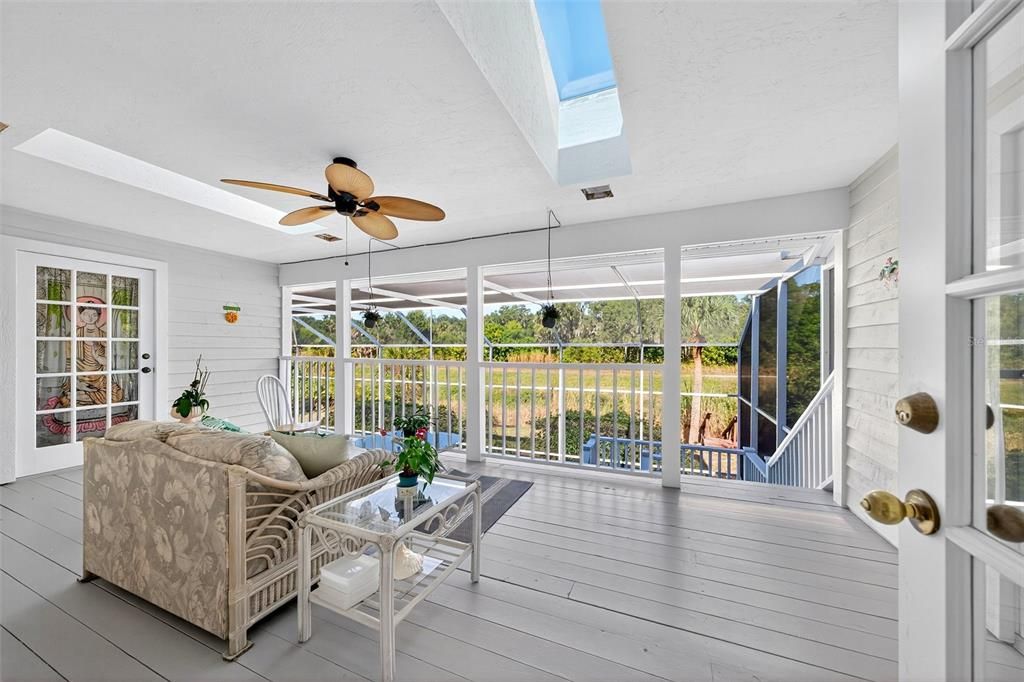 For Sale: $875,000 (4 beds, 2 baths, 2789 Square Feet)