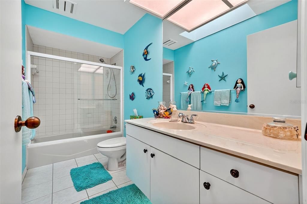 For Sale: $875,000 (4 beds, 2 baths, 2789 Square Feet)