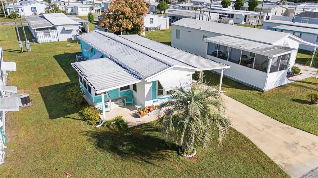 Active With Contract: $134,900 (2 beds, 2 baths, 784 Square Feet)