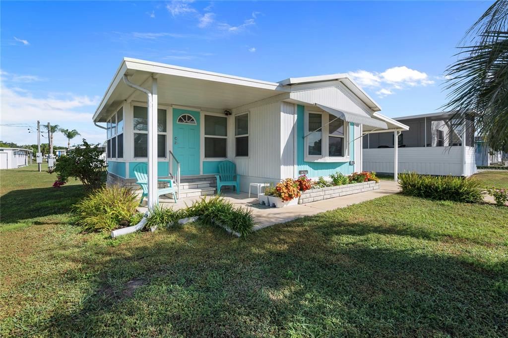 Active With Contract: $134,900 (2 beds, 2 baths, 784 Square Feet)