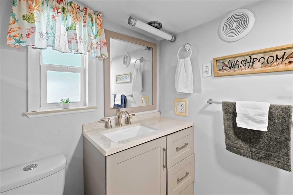 Active With Contract: $134,900 (2 beds, 2 baths, 784 Square Feet)