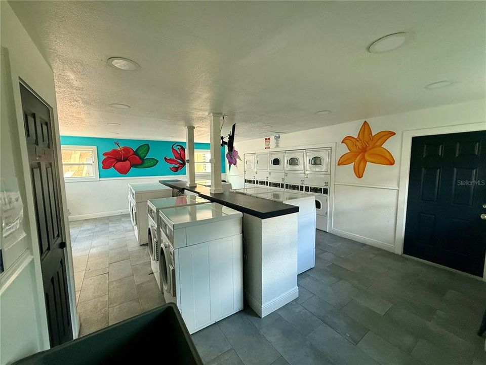 For Rent: $1,450 (2 beds, 1 baths, 826 Square Feet)