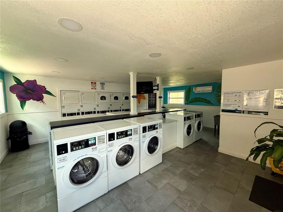 For Rent: $1,450 (2 beds, 1 baths, 826 Square Feet)