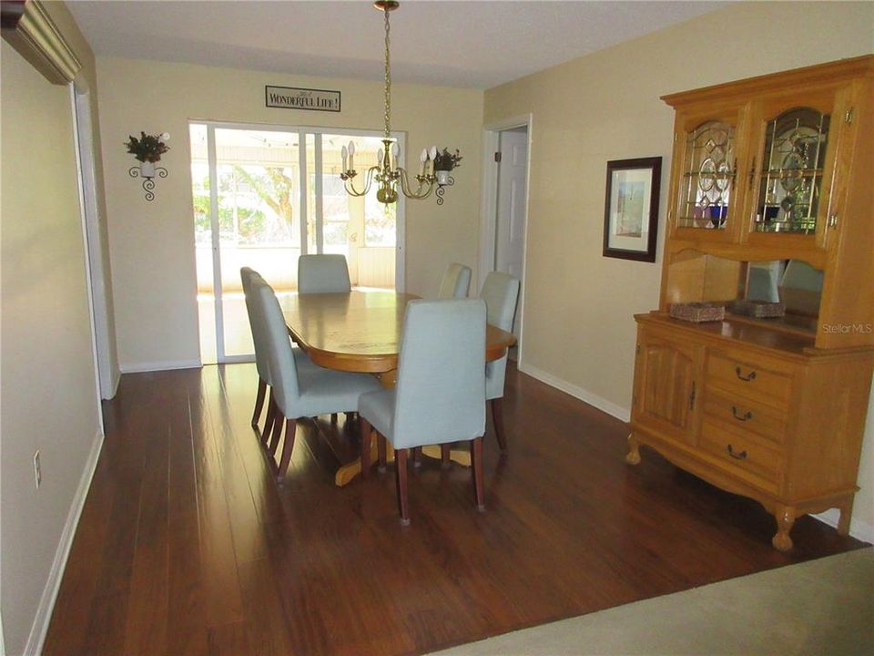 For Sale: $384,000 (4 beds, 3 baths, 2115 Square Feet)