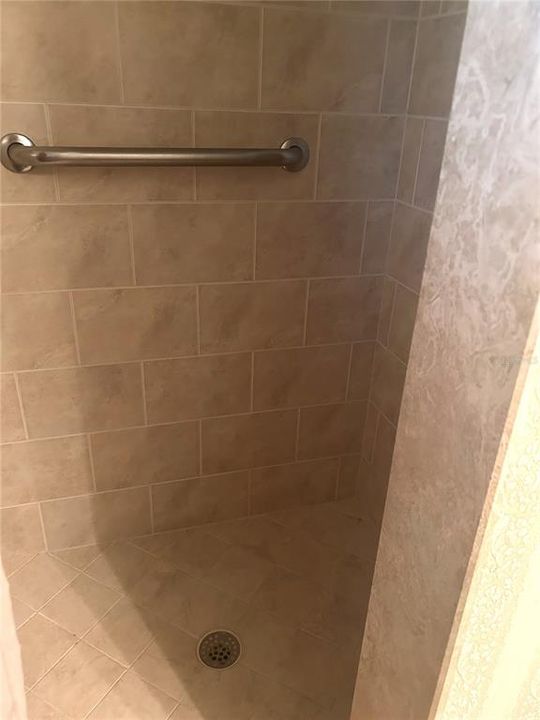 For Sale: $384,000 (4 beds, 3 baths, 2115 Square Feet)