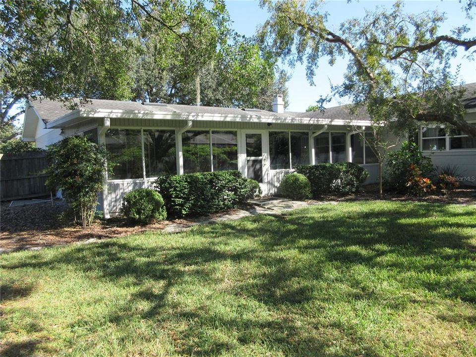 For Sale: $384,000 (4 beds, 3 baths, 2115 Square Feet)