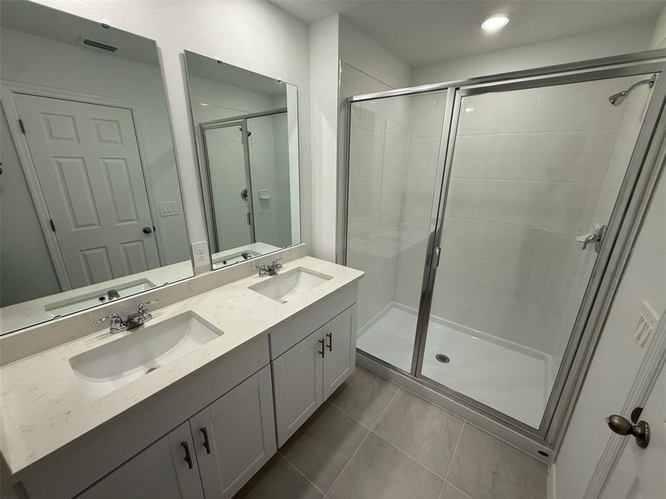 Active With Contract: $2,075 (3 beds, 2 baths, 1485 Square Feet)