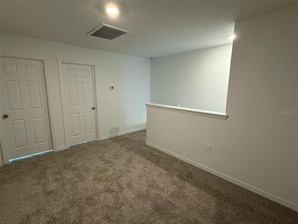 Active With Contract: $2,075 (3 beds, 2 baths, 1485 Square Feet)