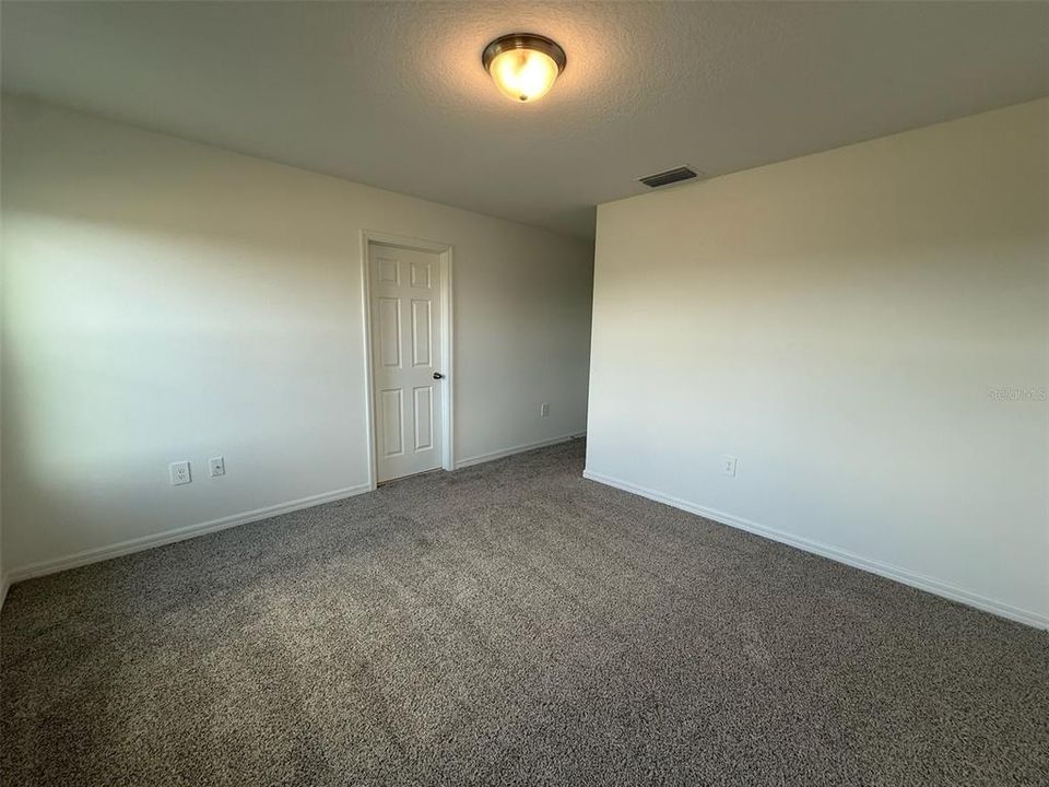 Active With Contract: $2,075 (3 beds, 2 baths, 1485 Square Feet)