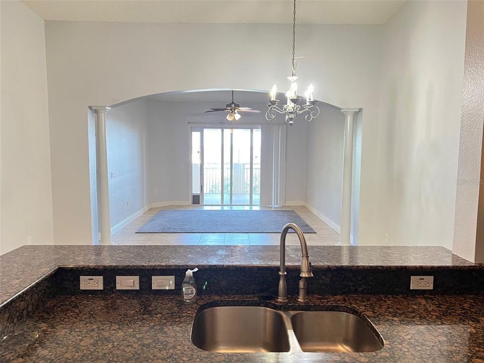 For Rent: $2,300 (3 beds, 2 baths, 1575 Square Feet)