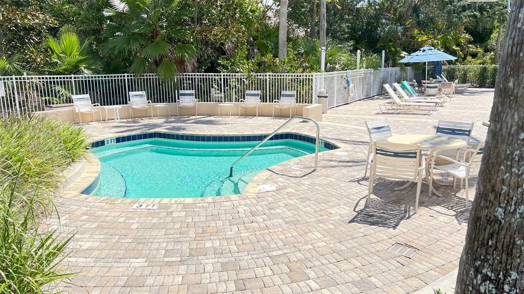 For Rent: $2,300 (3 beds, 2 baths, 1575 Square Feet)