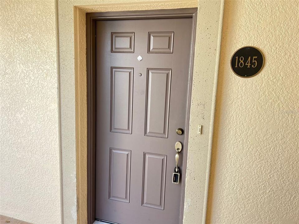 For Rent: $2,300 (3 beds, 2 baths, 1575 Square Feet)